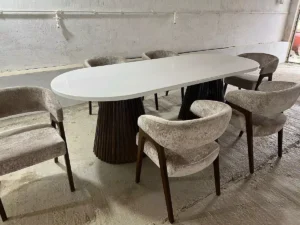 كراسي طاولات طعام